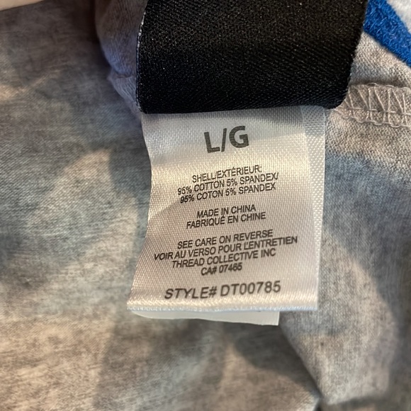 Hotel Doggy gray tank T-shirt  (sz lg 17”-19”) - Picture 7 of 8